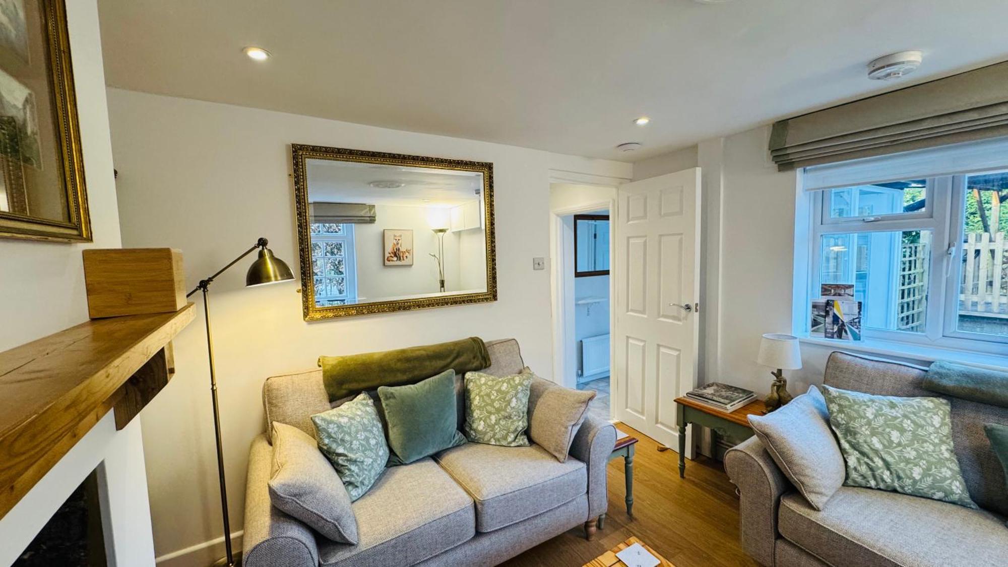 Southwater 3 Bed Spa Cottage מראה חיצוני תמונה