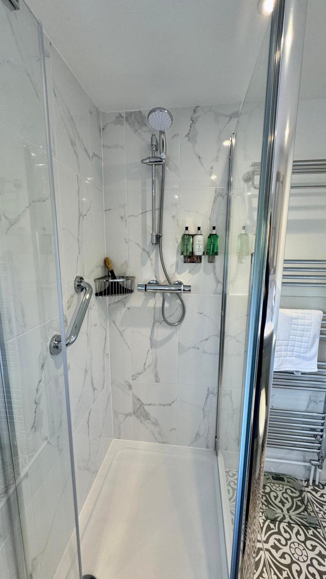 Southwater 3 Bed Spa Cottage מראה חיצוני תמונה